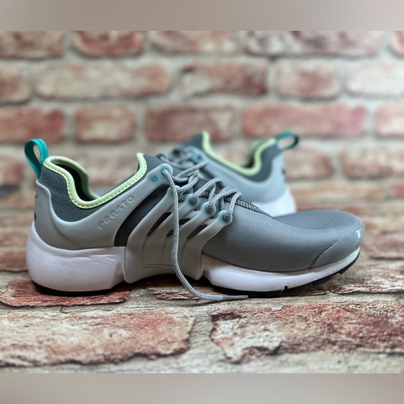 Nike air women running sneaker - Picture 5 of 11